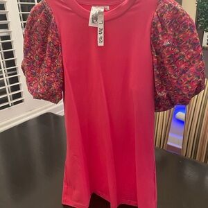 Pinkish/Red Queen of Sparkles kids Large. NWT